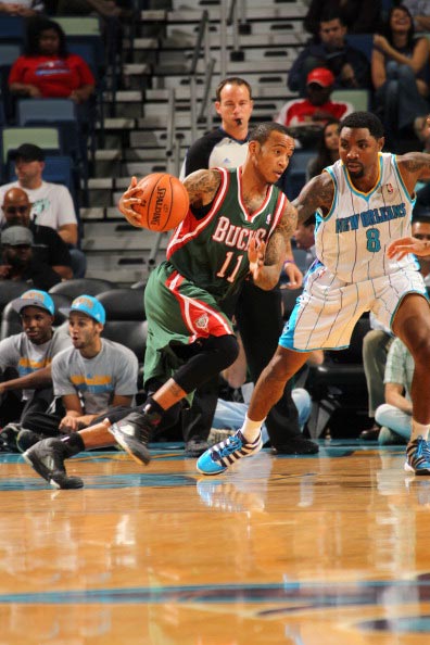 他不仅需要 他不仅需要