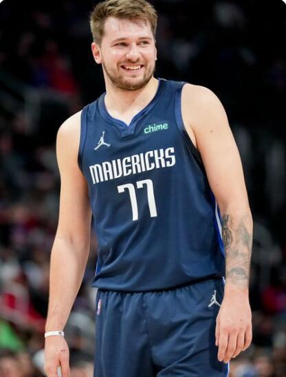 整体竞争格 整体竞争格